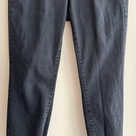Madewell Black 9” High-Rise Button-Fly Skinny Jeans, Raw Hem, Size 29 - Picture 3 of 16
